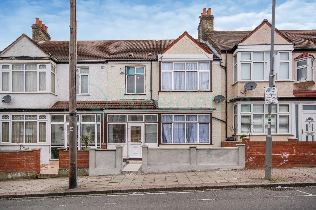 Fishponds Road, Tooting Bec, SW17 7LQ