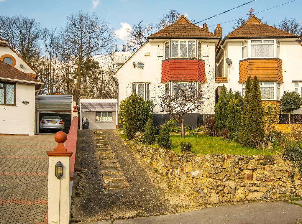 3 Bedroom SemiDetached House For Sale in Glenhurst Rise, London, SE19 3XN Residenza