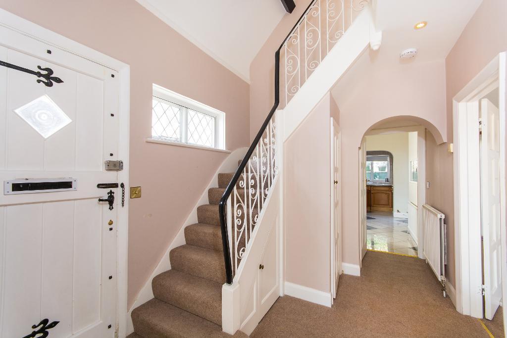 3 Bedroom SemiDetached House For Sale in Glenhurst Rise, London, SE19