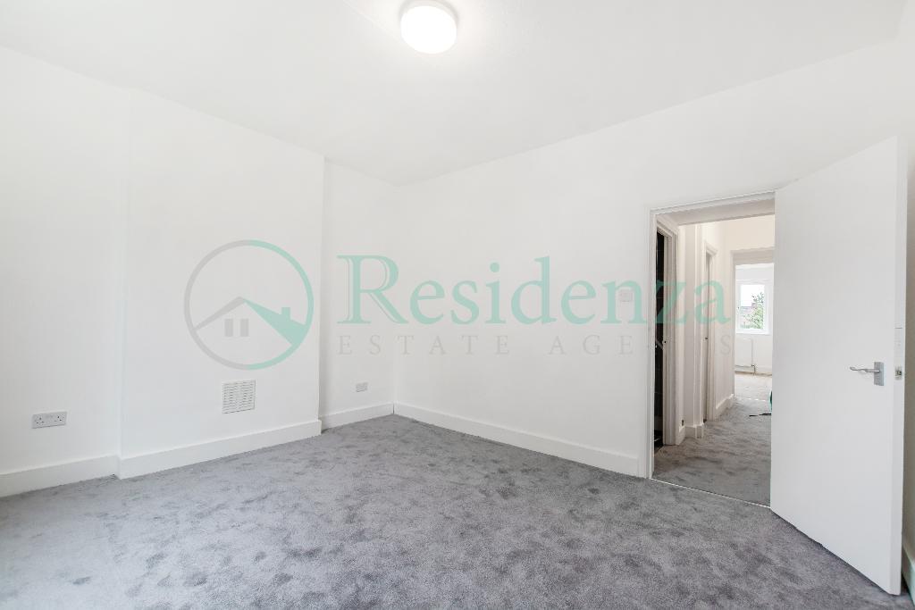 1 Bedroom Self Contained Flat To Let in South Norwood Hill, South