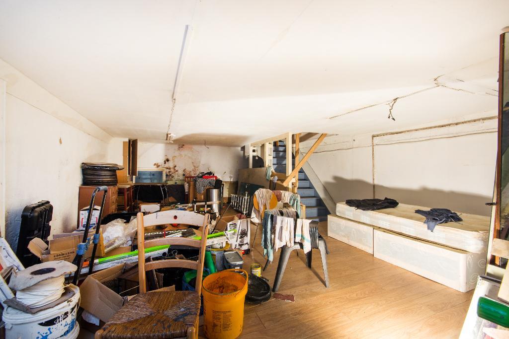 Commercial To Let in Battersea Park Road, London, SW11 4JP Residenza