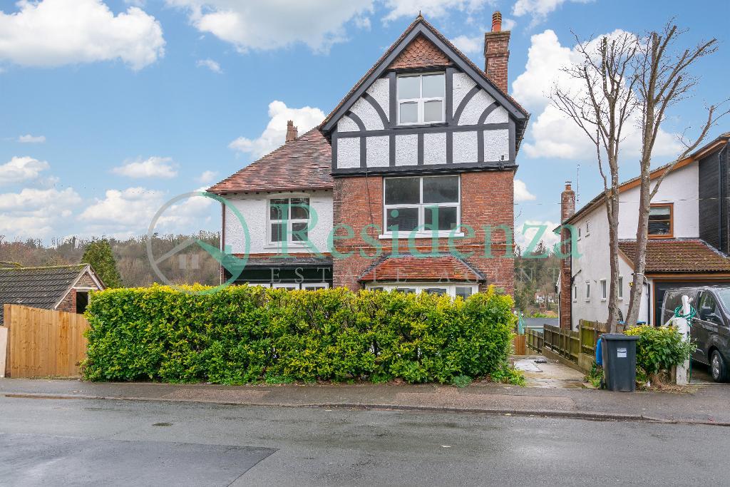 Beechwood Road, Caterham, CR3 6NB