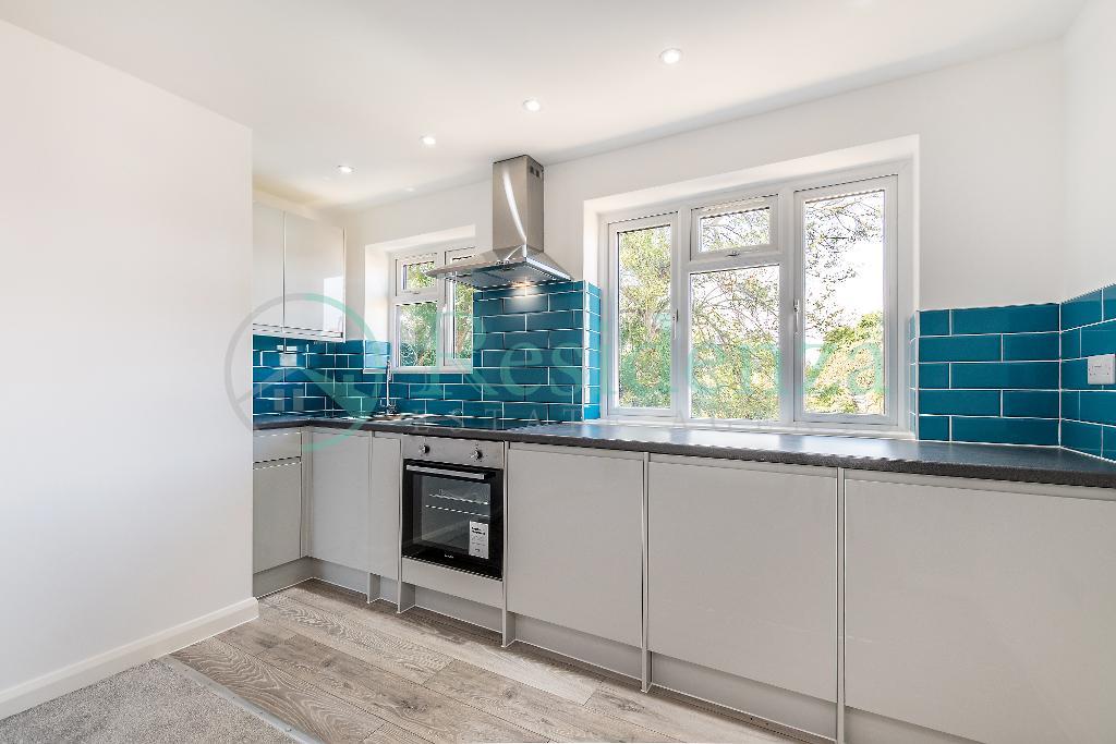 Chelsea Close, Hampton Hill, TW12 1RS