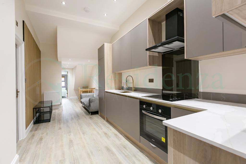 Bedford Hill, Balham, SW12 9HR
