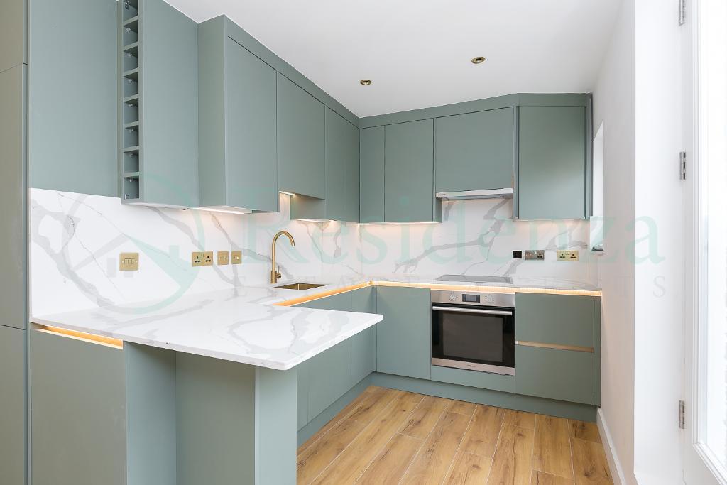 Barnard Mews, Clapham, SW11 1QU