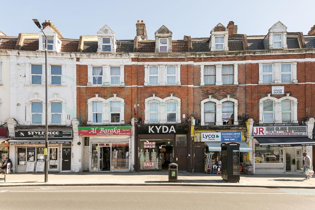 Upper Tooting Road, Tooting, SW17 7TJ